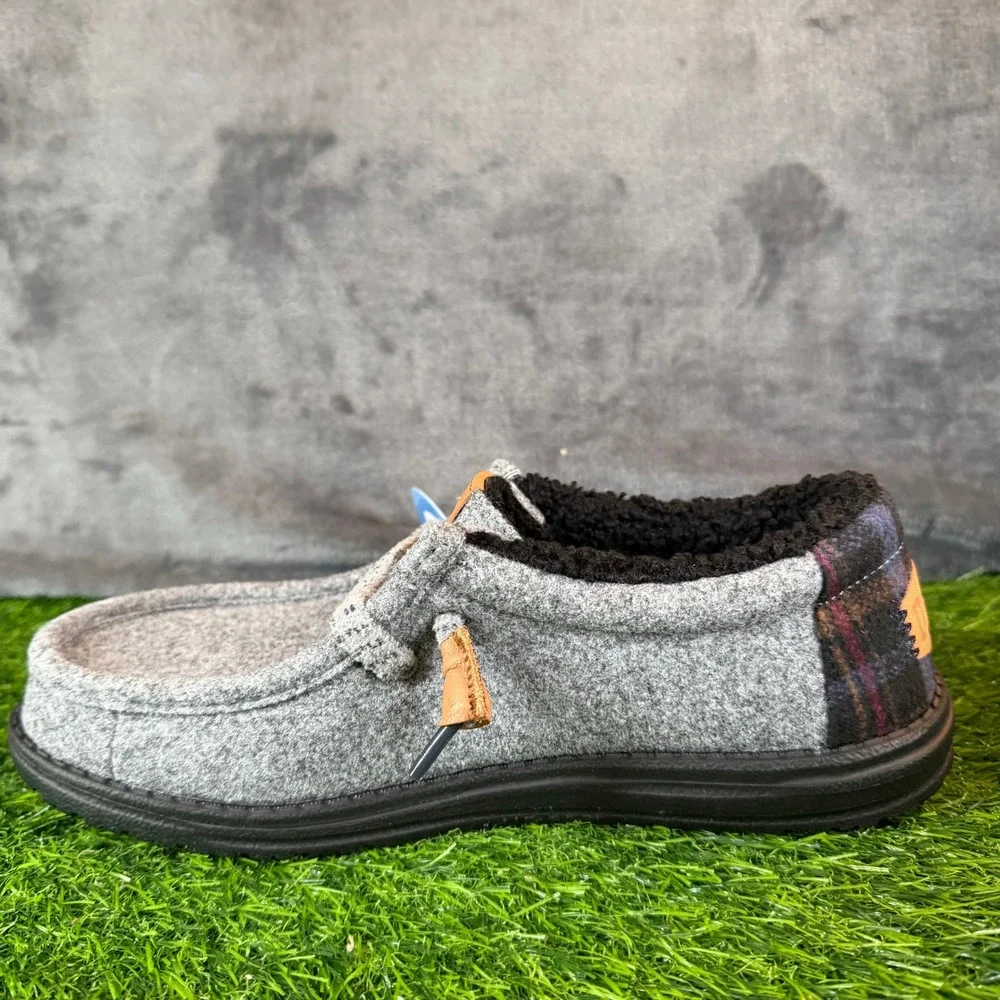 Hey Dude shoes new